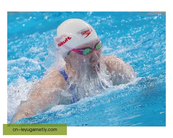 我国泳将孙锦雯晋级女子100米蛙泳SB12级决赛